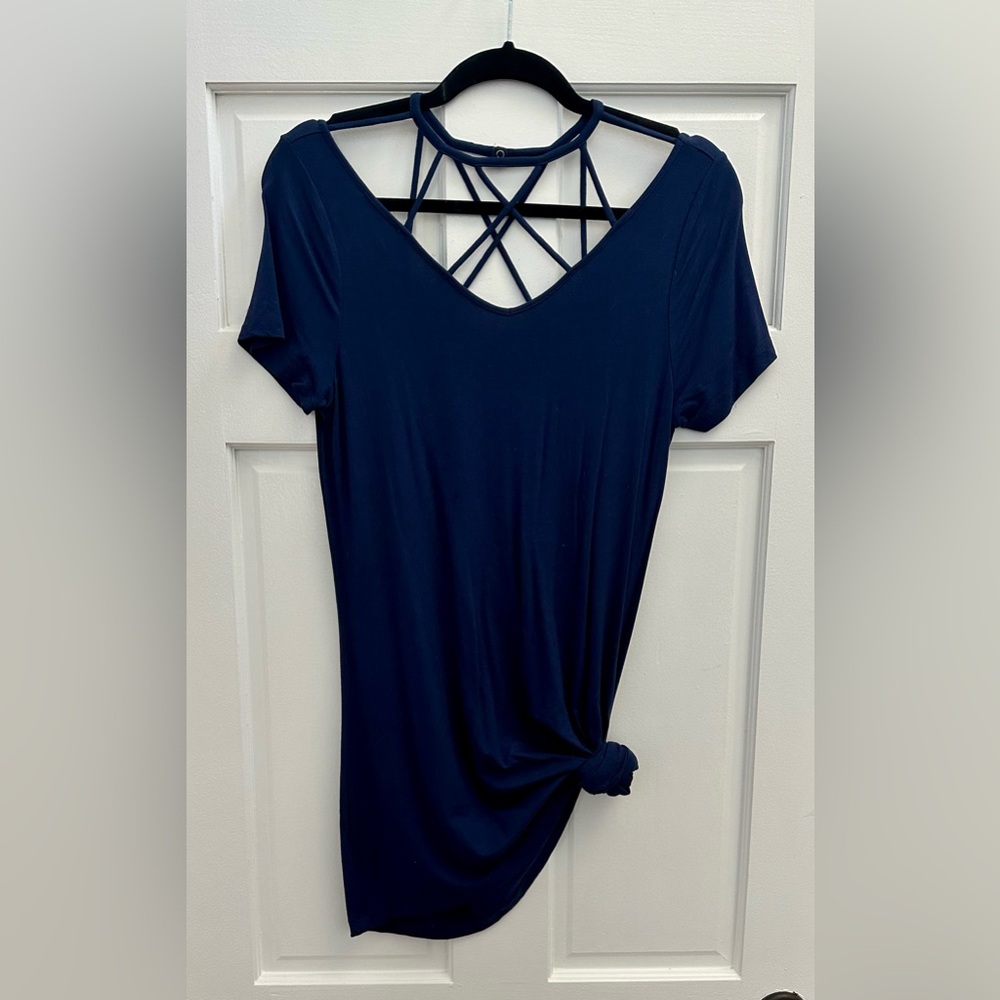 💙 Venus Cage Neckline Top